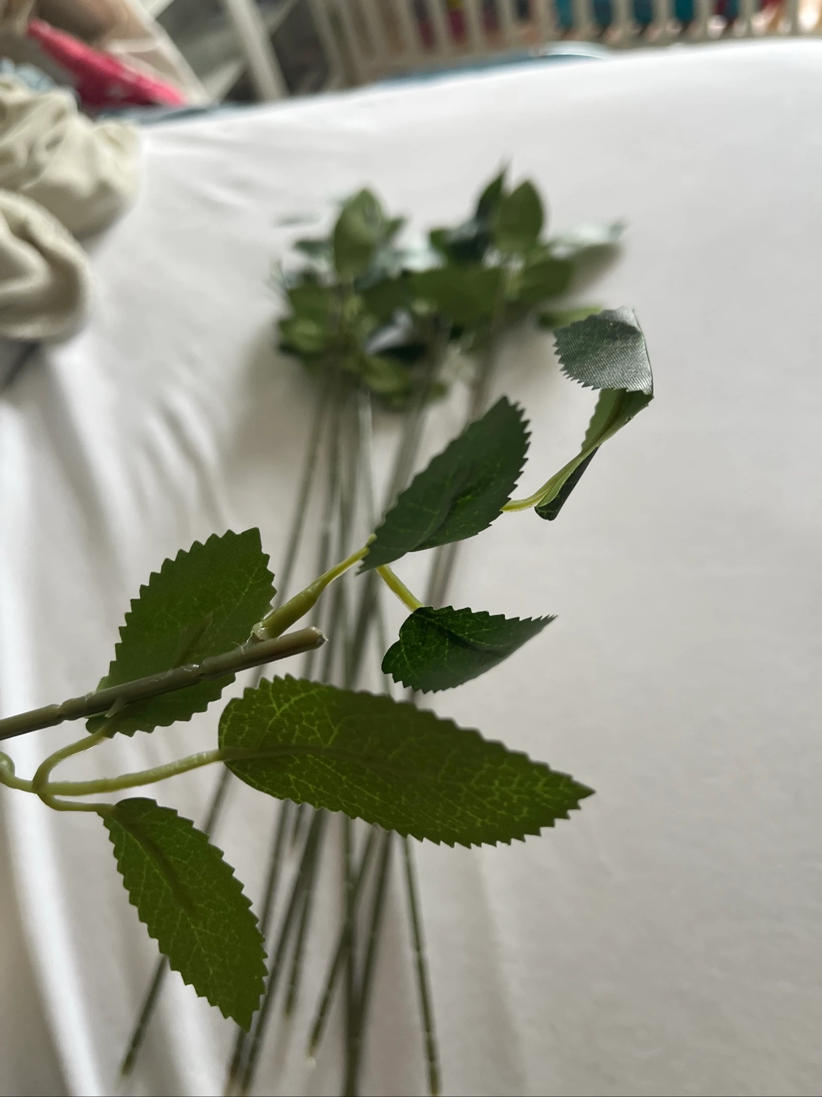 10 artificial green leaf branches – photo 7